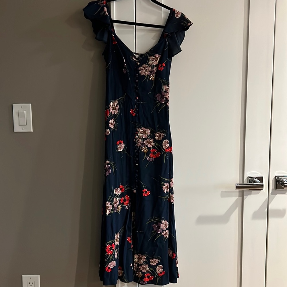 Dress Forum size small blue floral dress.